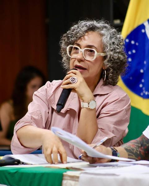 Foto 60 do álbum de Guelda Andrade
