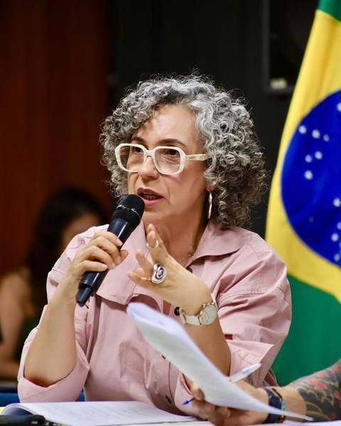 Foto 63 do álbum de Guelda Andrade