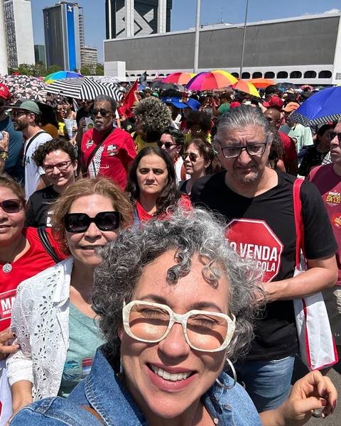 Foto 105 do álbum de Guelda Andrade